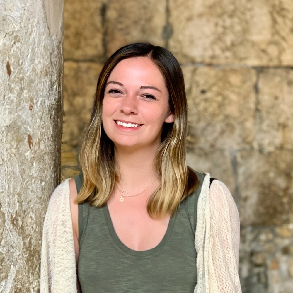 Meet your Posher, Hannah